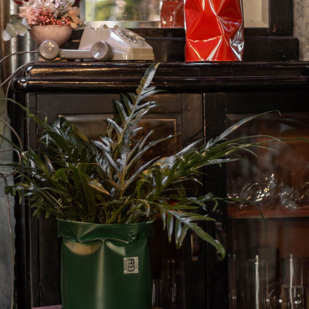 contenitore bidone design per fiorerie