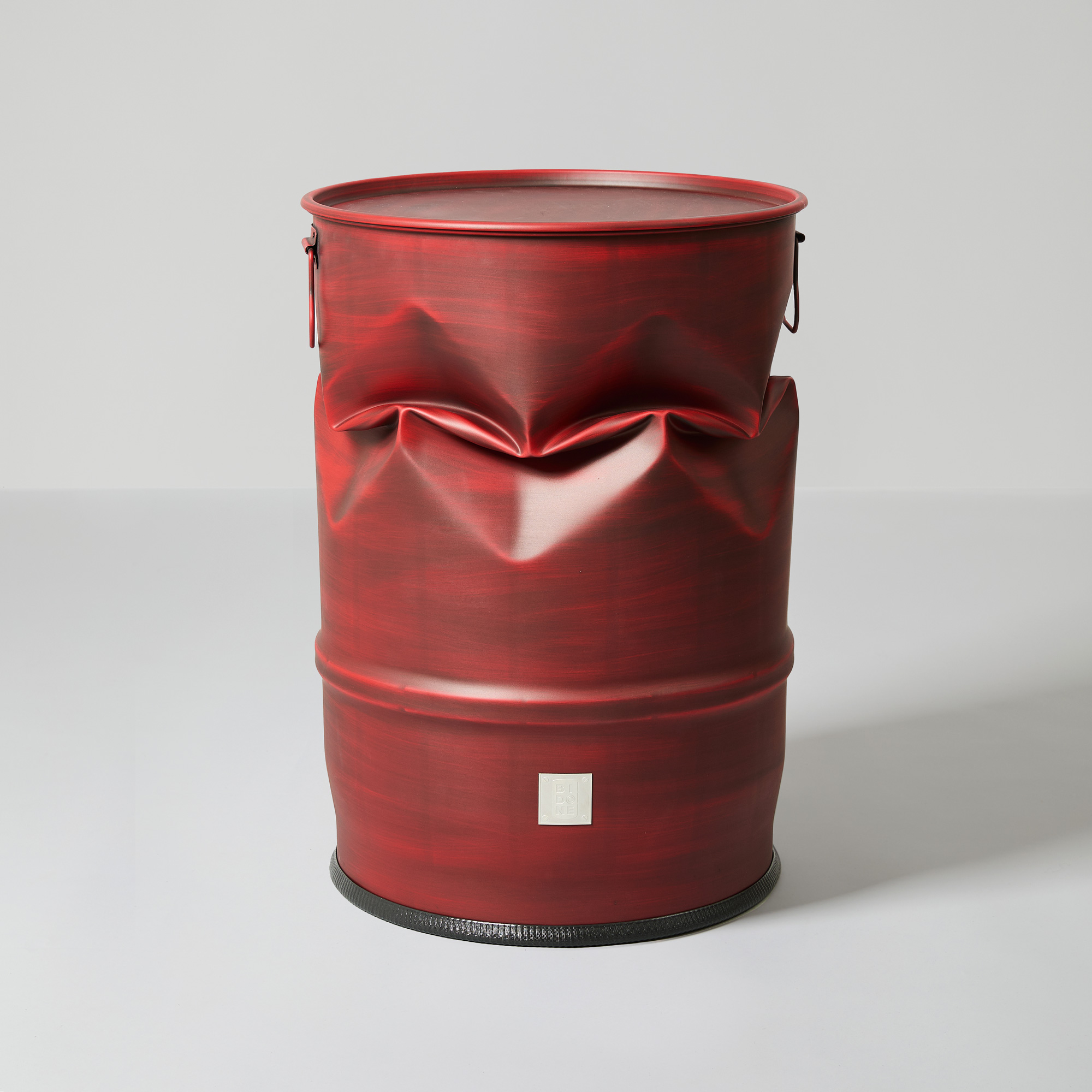 Scopri il modello Bidone Rosso Vintage